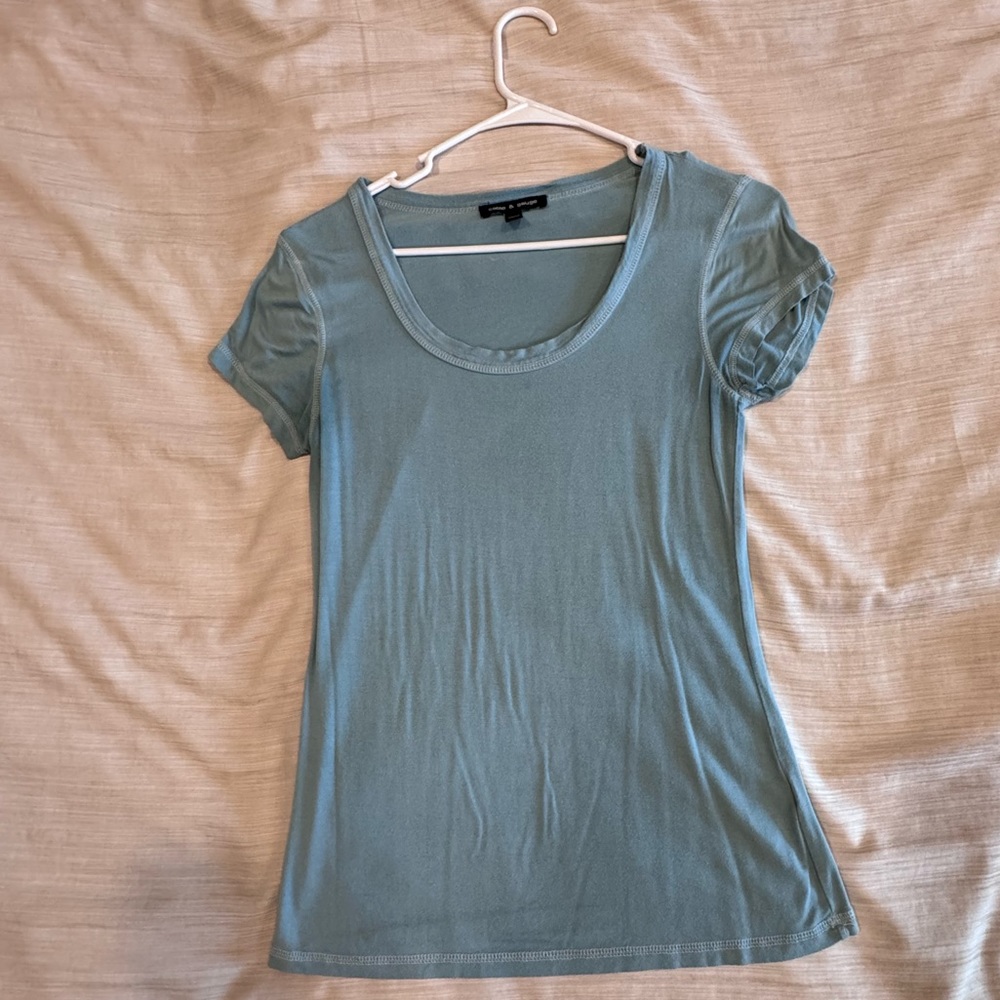 Women’s t-shirt size small
